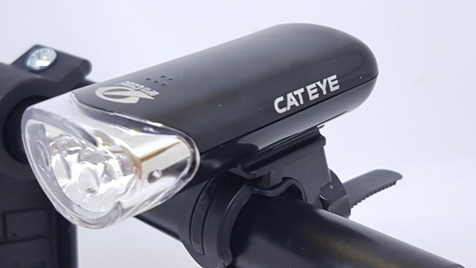 thumbnail image 2 of CatEye HL-EL135 Headlight & Omni 3 Rear Bike Light Set - Super Bright Commuter Safety Combo 2 of 11