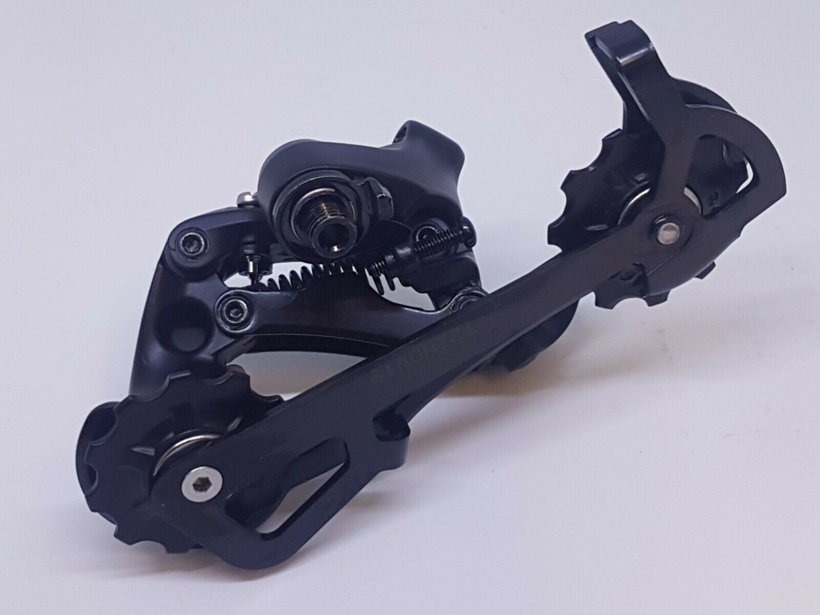 Long cage road store derailleur