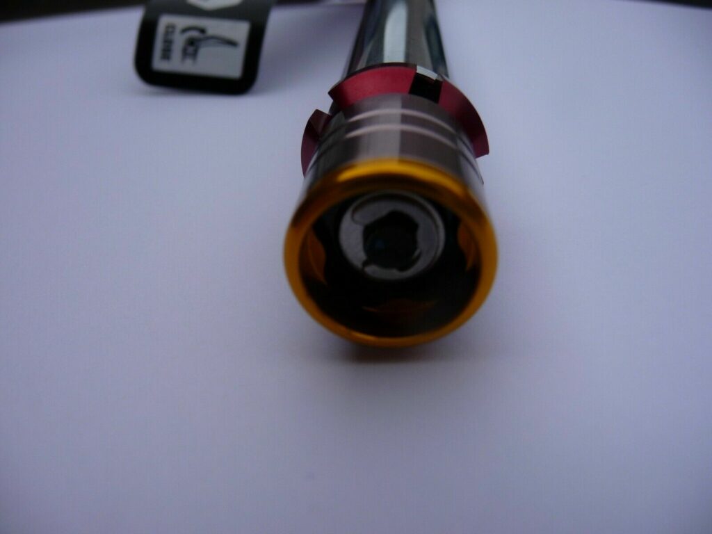 SR Suntour Qloc 15mm x 100mm Thru Axle Hopkinson Cycles