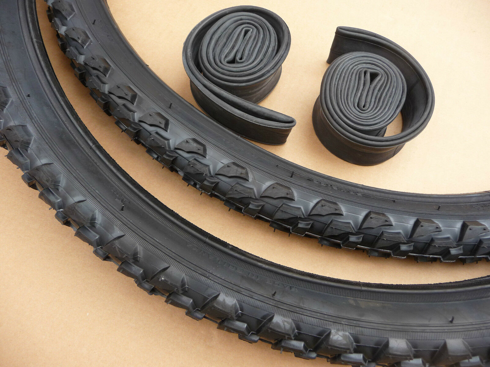 mountain bike tyres 26 x 1.95