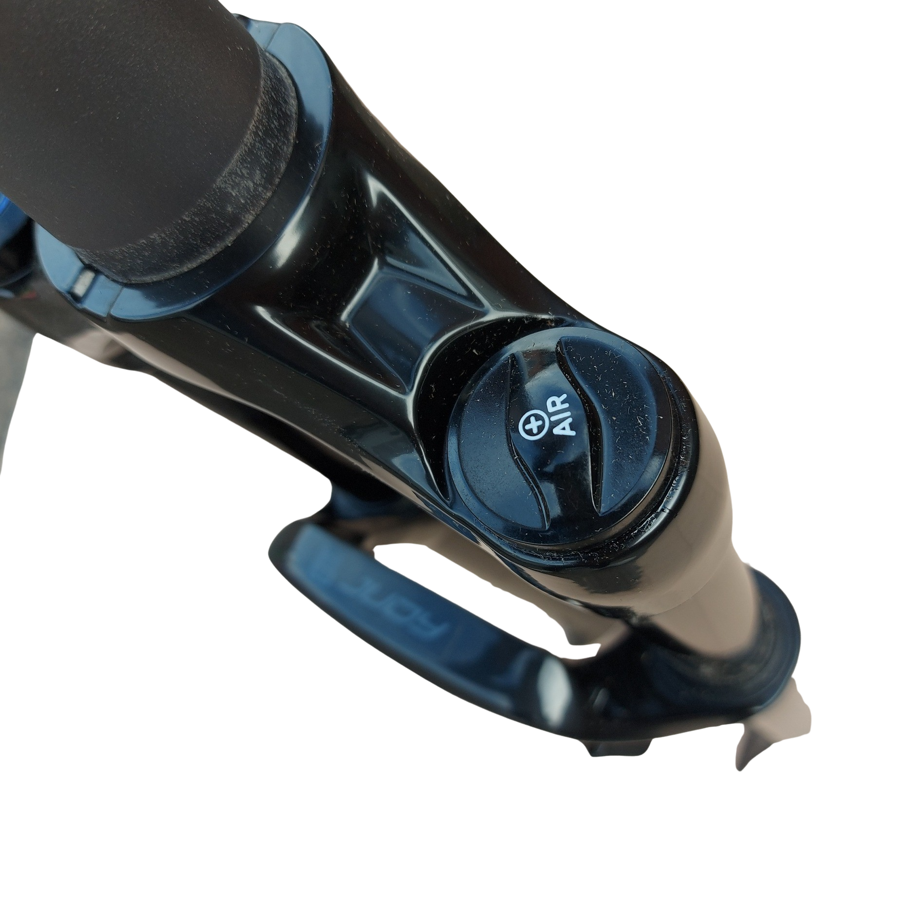 RockShox Judy Gold RL 27.5 inch mountain bike suspension fork with 120mm travel, Solo Air spring, Motion Control RL damping, 42mm offset, 9mm QR axle, disc brake compatible, lightweight aluminum and magnesium construction, gloss black finish – premium MTB fork for trail, XC, and all-mountain riding available at Hopkinson Cycles