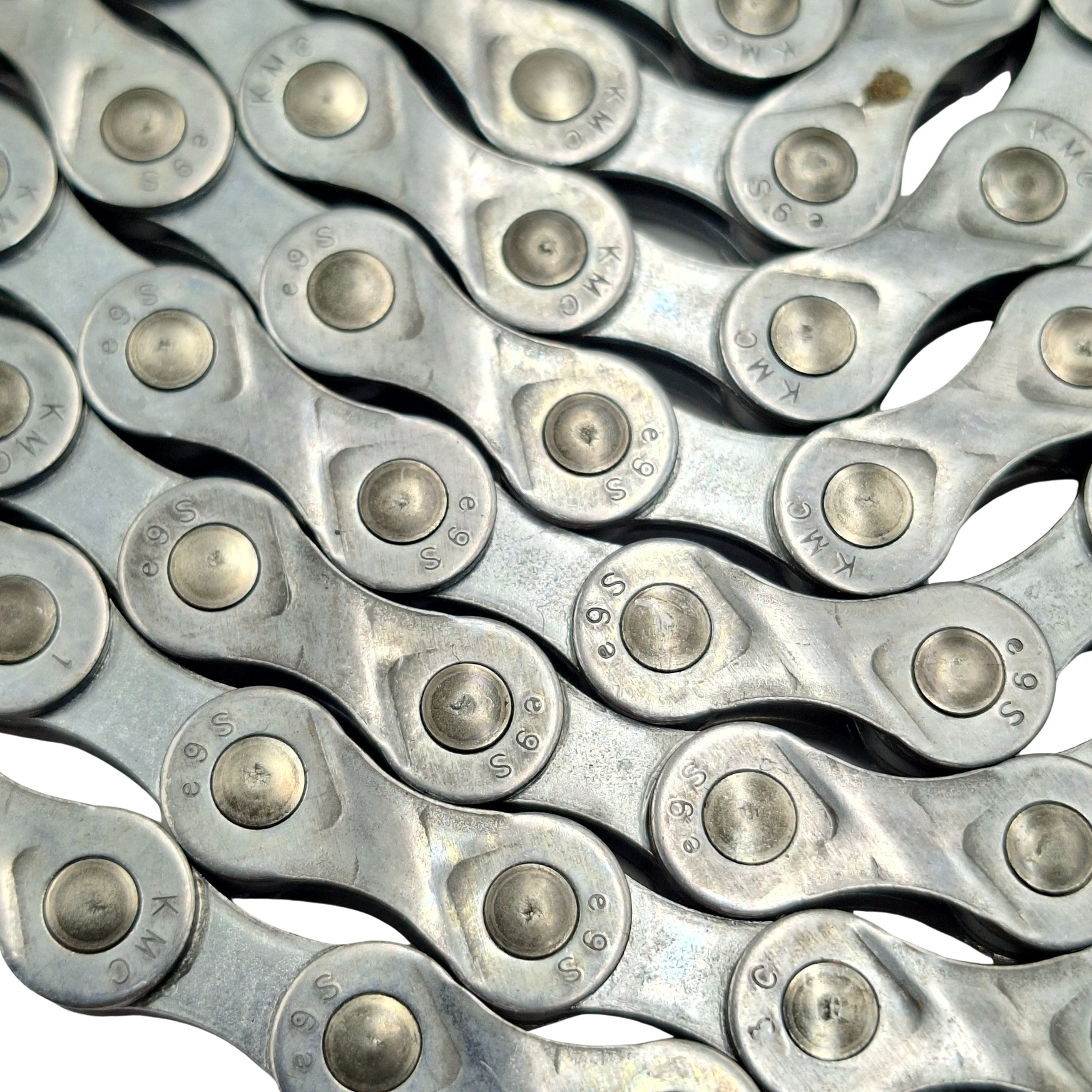 KMC E9S 9 Speed E-Bike Chain – EPT Anti-Rust Coated – OEM - Image 4